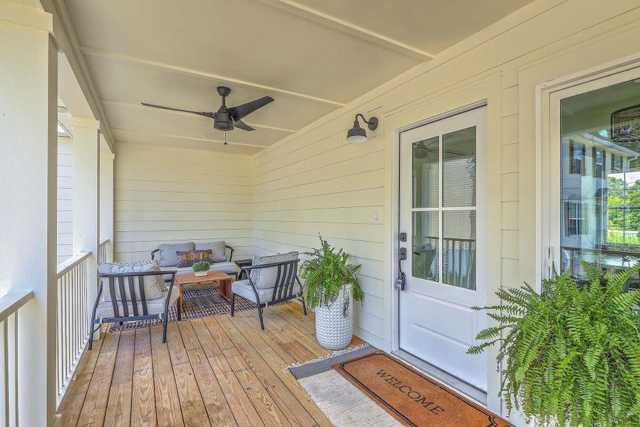 Exterior details and patio area of a home in , Charleston (Image 35).