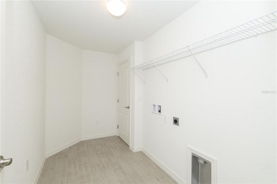 Spacious, unfurnished interior of a new home in , Bartow (Image 17). Spacious, unfurnished interior of a new home in , Bartow (Image 17).