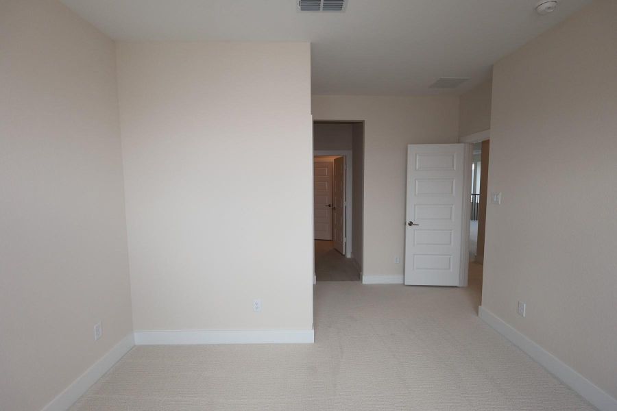 Spacious, unfurnished interior of a new home in Dunham Pointe, Cypress (Image 29). Spacious, unfurnished interior of a new home in Dunham Pointe, Cypress (Image 29).