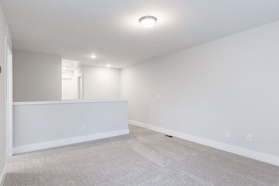 Spacious, unfurnished interior of a new home in Vaughan Farms, Angier (Image 8).