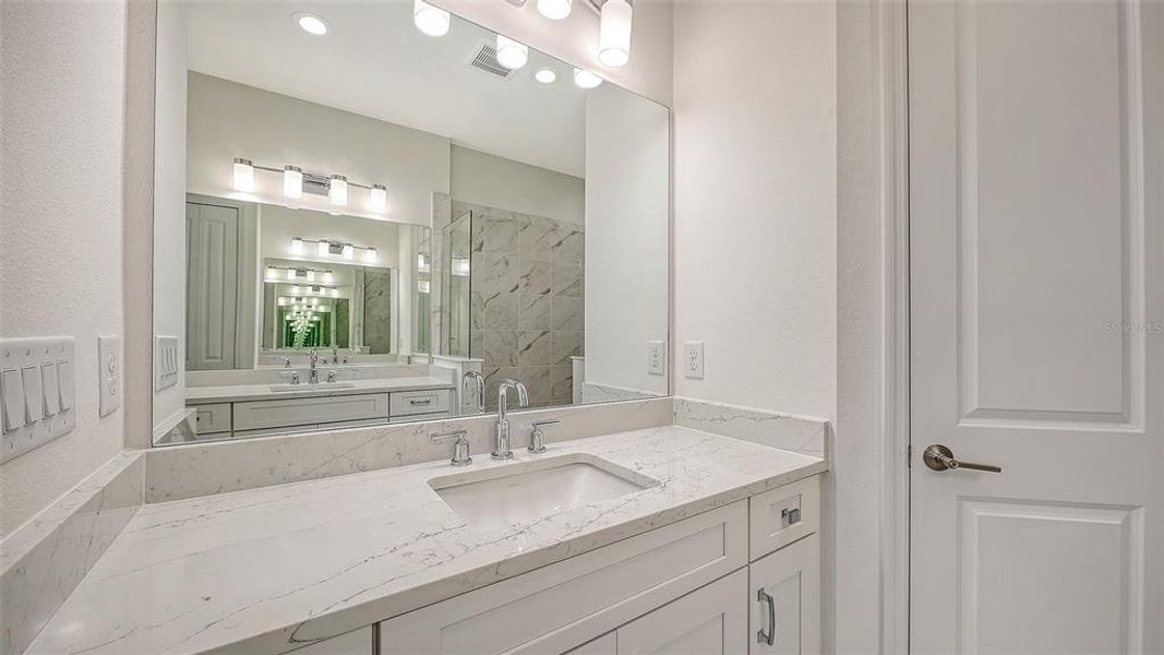 Furnished interior view inside a new home in , Bradenton (Image 15).