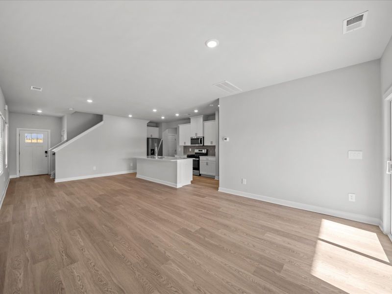 Spacious, unfurnished interior of a new home in Cedar Shoals – Heritage Collection, Piedmont (Image 12).