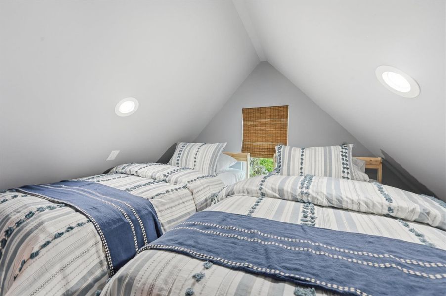 Furnished interior view inside a new home in , Galveston (Image 9).