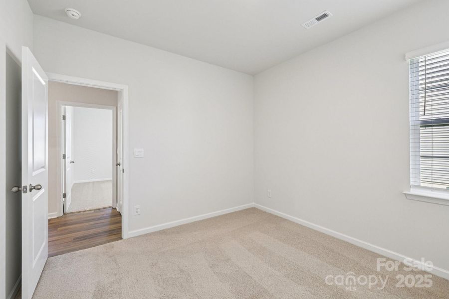 Spacious, unfurnished interior of a new home in Nolen Farm, Gastonia (Image 25).