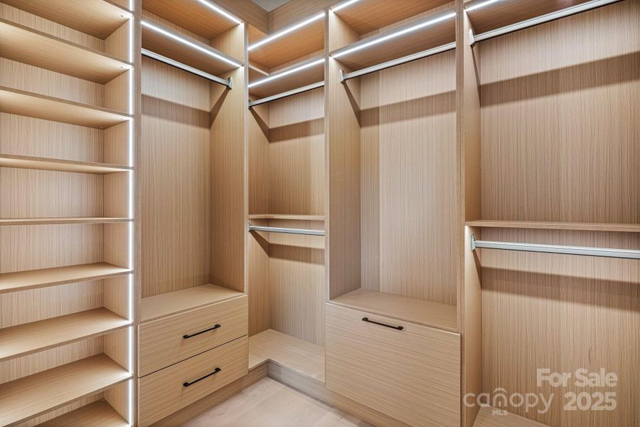 Image 43 of a home in . Image 43 of a home in .