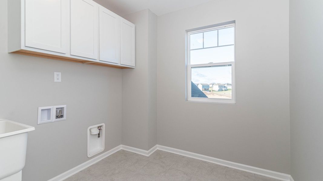 Representative unfurnished interior of a home built from the The Winslow by Norfolk Homes in Valleys, Jackson (Image 100).