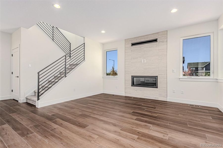 Spacious, unfurnished interior of a new home in West Grange, Longmont (Image 24).