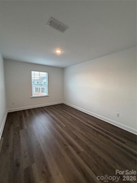Spacious, unfurnished interior of a new home in , Denver (Image 5).