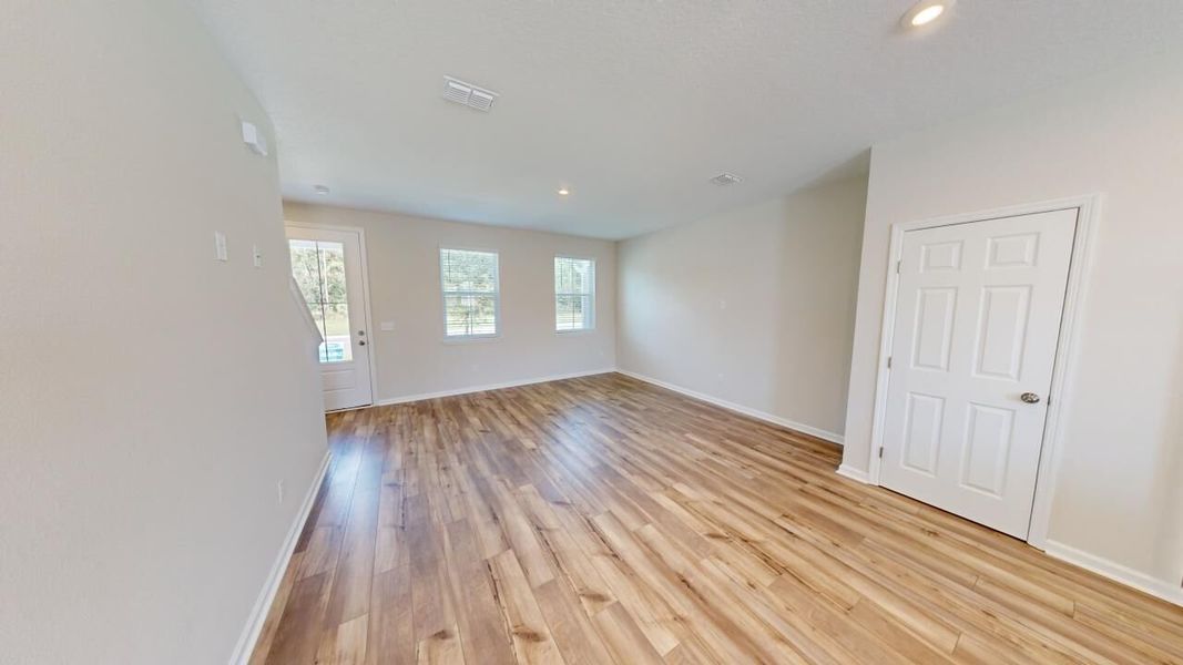 Spacious, unfurnished interior of a new home in RiverTown, St. Johns (Image 12).