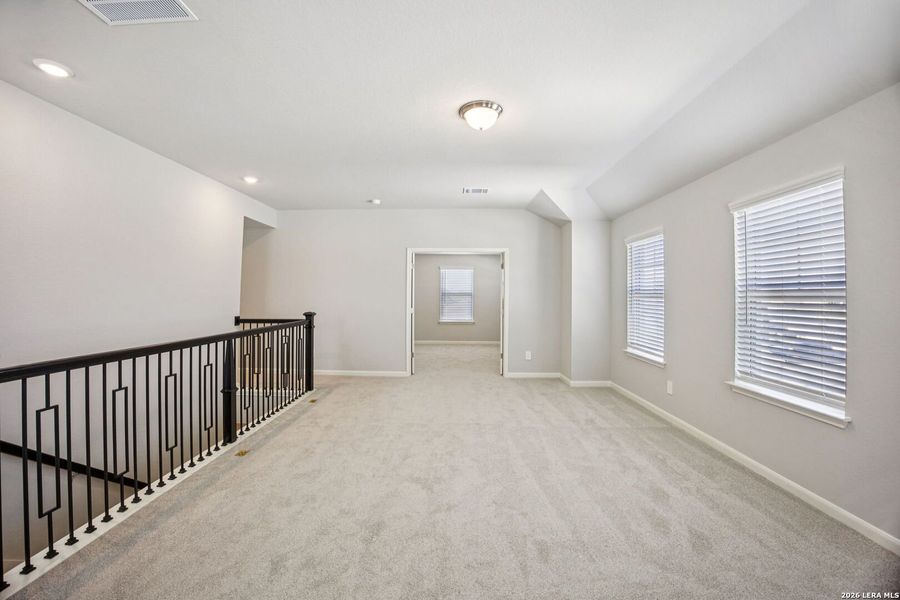 Spacious, unfurnished interior of a new home in Kallison Ranch, San Antonio (Image 28).