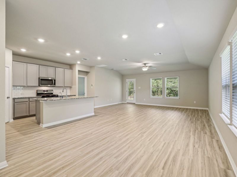 Spacious, unfurnished interior of a new home in Riverbend at Double Eagle - Reserve Collection, Cedar Creek (Image 8). Spacious, unfurnished interior of a new home in Riverbend at Double Eagle - Reserve Collection, Cedar Creek (Image 8).