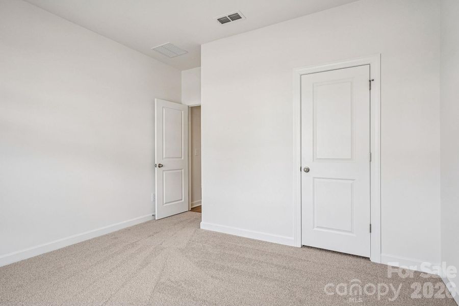 Spacious, unfurnished interior of a new home in Oxford Station, Salisbury (Image 15).