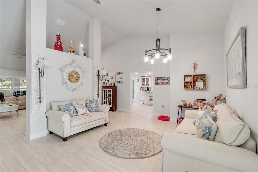 Furnished interior view inside a new home in , Dunnellon (Image 11).