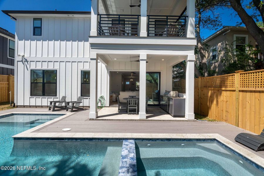 Exterior details and patio area of a home in , Jacksonville Beach (Image 39).