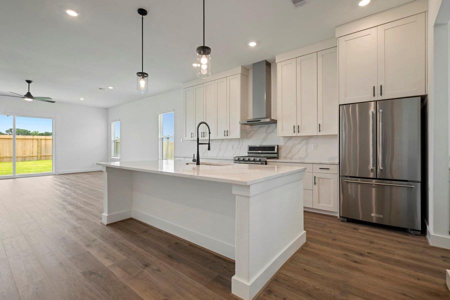 Furnished interior view inside a new home in Hallimore Ranch, Rosenberg (Image 2).