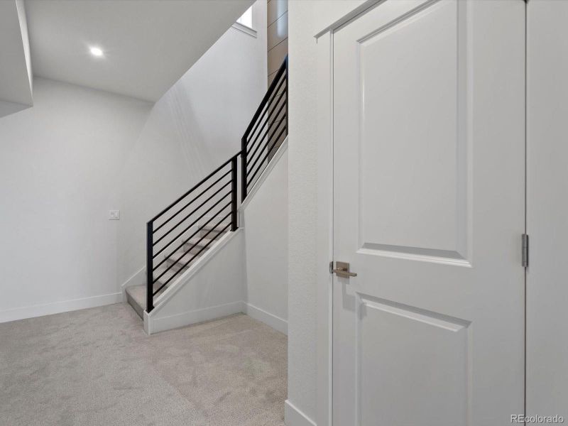 Spacious, unfurnished interior of a new home in Jackson Creek, Monument (Image 37).