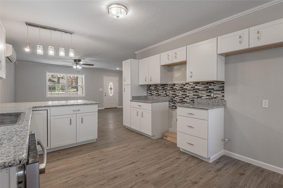Furnished interior view inside a new home in , Huntsville (Image 6).