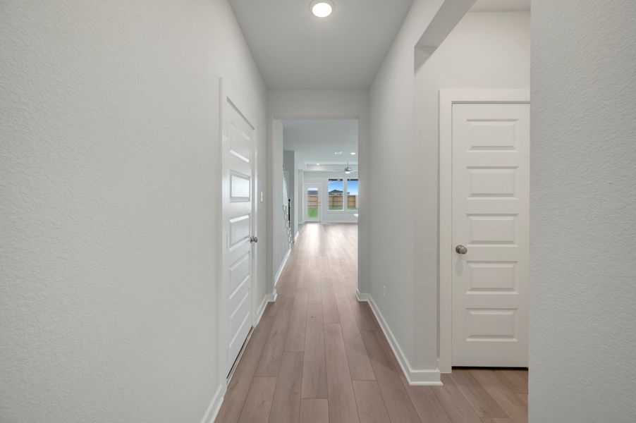 Spacious, unfurnished interior of a new home in Mason Woods, Cypress (Image 15).