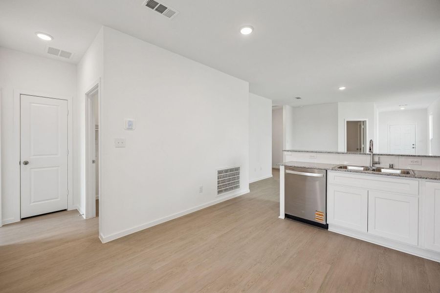 Furnished interior view inside a new home in Montgomery Bend, Montgomery (Image 10). Furnished interior view inside a new home in Montgomery Bend, Montgomery (Image 10).