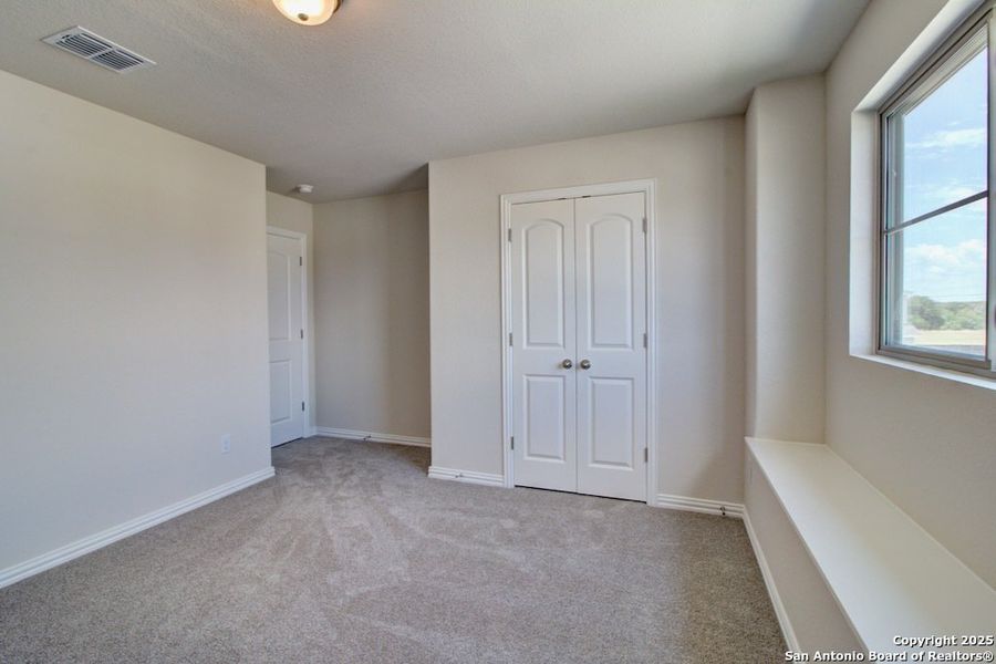 Spacious, unfurnished interior of a new home in Casinas at Gruene, New Braunfels (Image 19). Spacious, unfurnished interior of a new home in Casinas at Gruene, New Braunfels (Image 19).