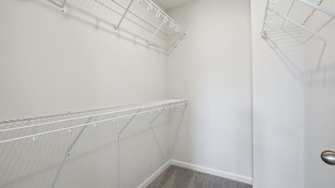 Spacious, unfurnished interior of a new home in Wheatfield, Shelbyville (Image 29).