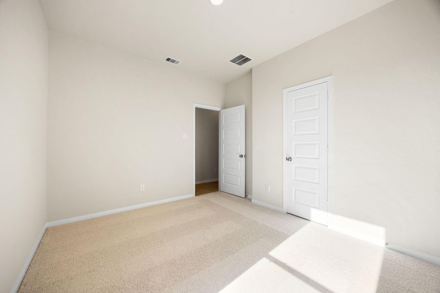 Spacious, unfurnished interior of a new home in Southfork Ranch, Sealy (Image 37).