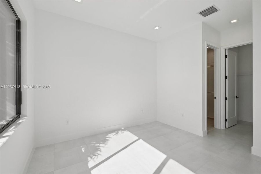 Spacious, unfurnished interior of a new home in , Palm Beach Gardens (Image 36). Spacious, unfurnished interior of a new home in , Palm Beach Gardens (Image 36).