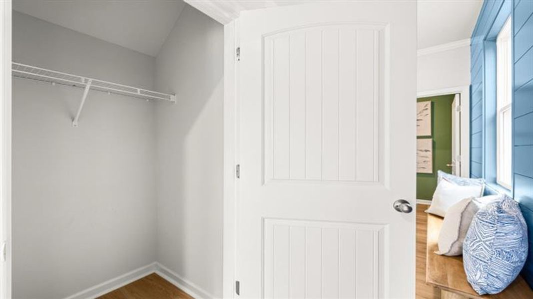 Spacious, unfurnished interior of a new home in Falcon Landing, Gainesville (Image 20).