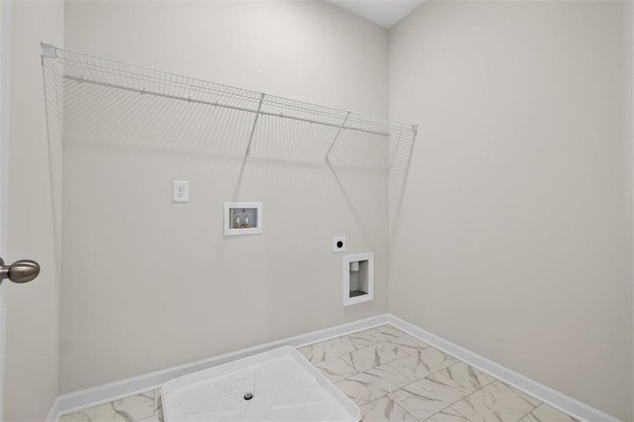 Spacious, unfurnished interior of a new home in Franklin Manor, Lawrenceville (Image 34).