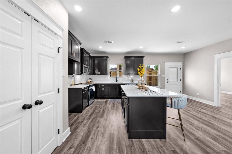 Furnished interior view inside a new home in , Sulphur Springs (Image 5).