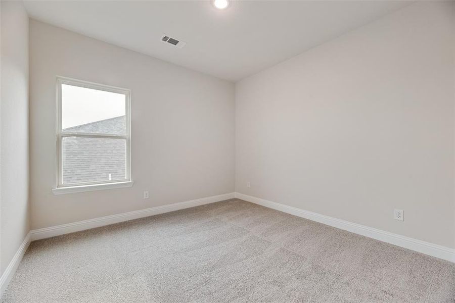 Spacious, unfurnished interior of a new home in Creekside of Crowley, Crowley (Image 28).