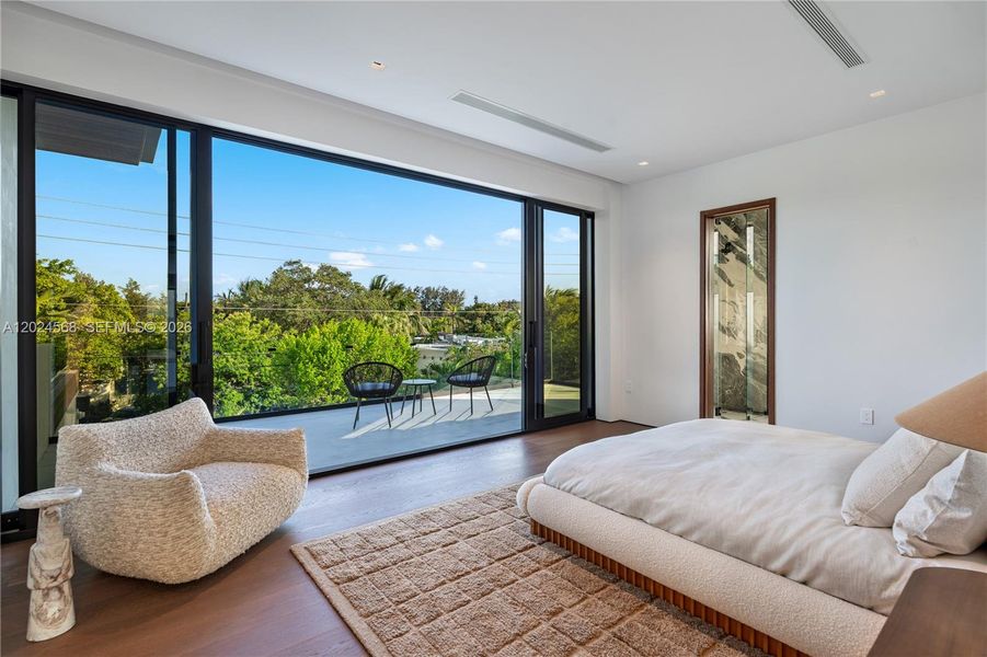 Image 49 of a home in .
