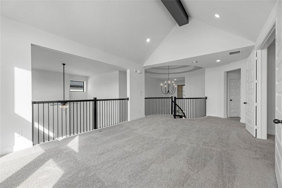 Spacious, unfurnished interior of a new home in Candela, Richmond (Image 13).