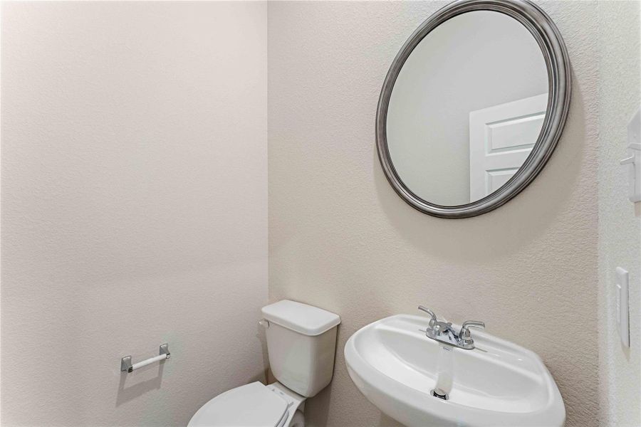 Furnished interior view inside a new home in Lexington Heights, Willis (Image 9).