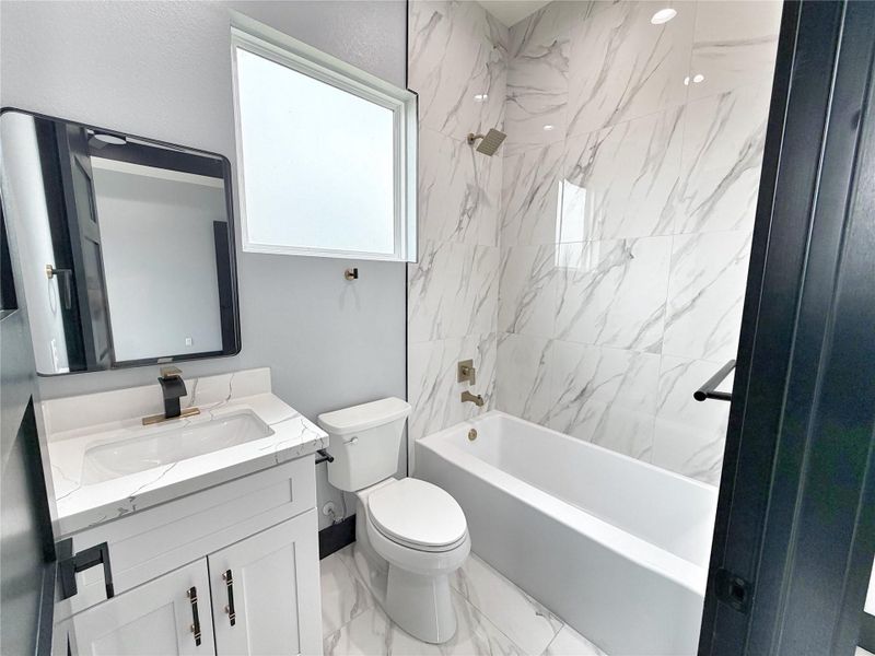 Furnished interior view inside a new home in , Dayton (Image 11).