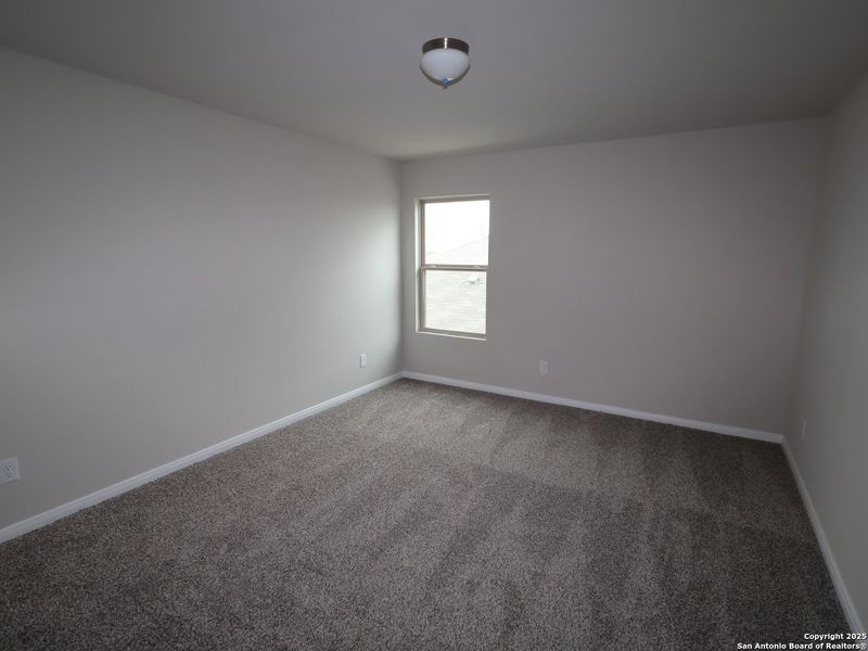 Spacious, unfurnished interior of a new home in Agave, San Antonio (Image 25).