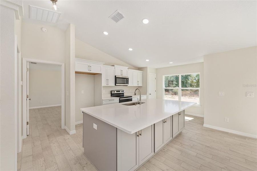 Furnished interior view inside a new home in , Ocala (Image 8).