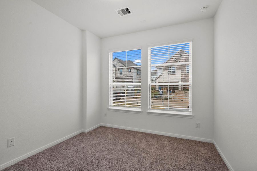 Spacious, unfurnished interior of a new home in Woodforest, Montgomery (Image 23).