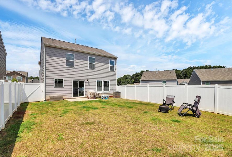 Front exterior of a new home in Abrial Ridge, York, SC, highlighting curb appeal (Image 23).