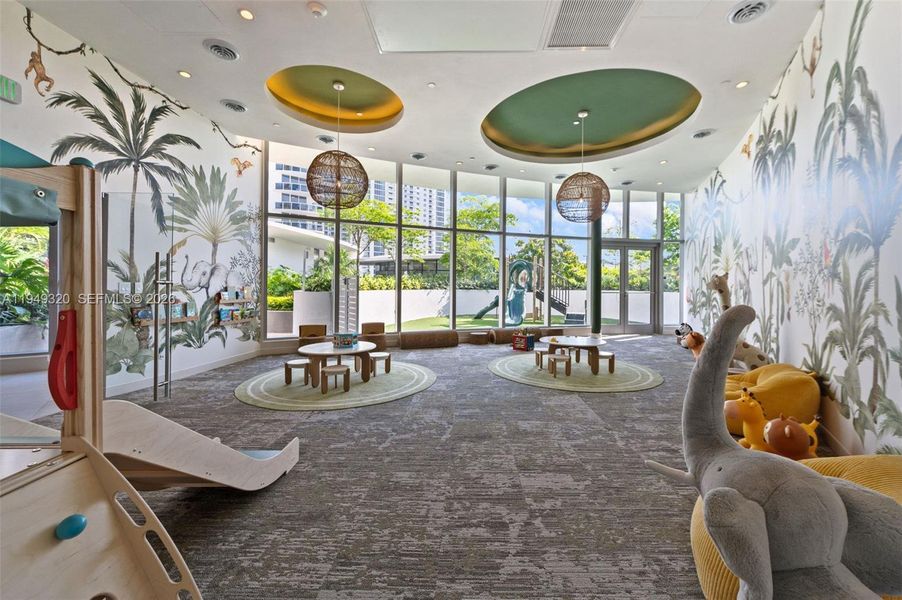 Community amenities in , Miami (Image 31).