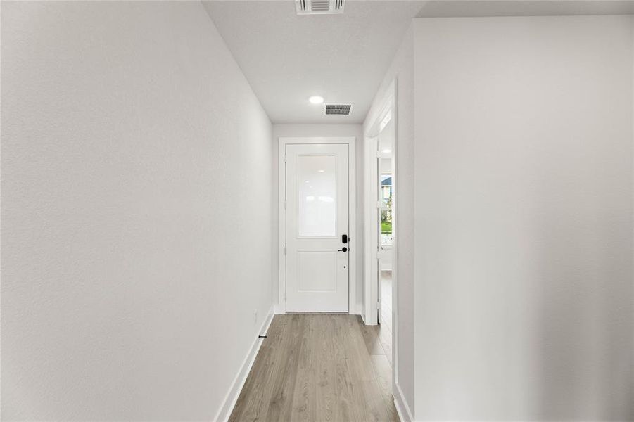 Spacious, unfurnished interior of a new home in Treeline, Justin (Image 11).