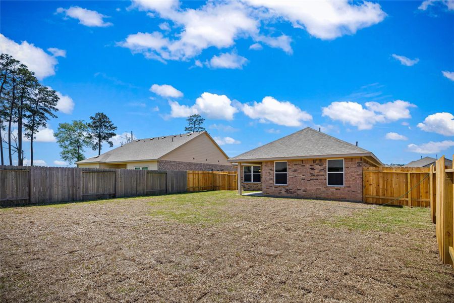 Image 16 of a home in Grand Oaks Reserve. Image 16 of a home in Grand Oaks Reserve.