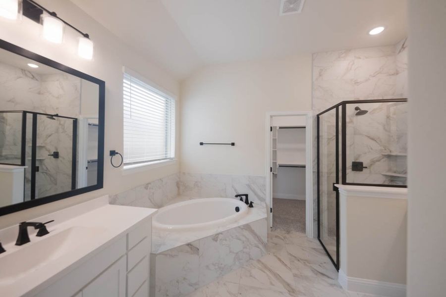 Furnished interior view inside a new home in Las Lomas, Forney (Image 11).