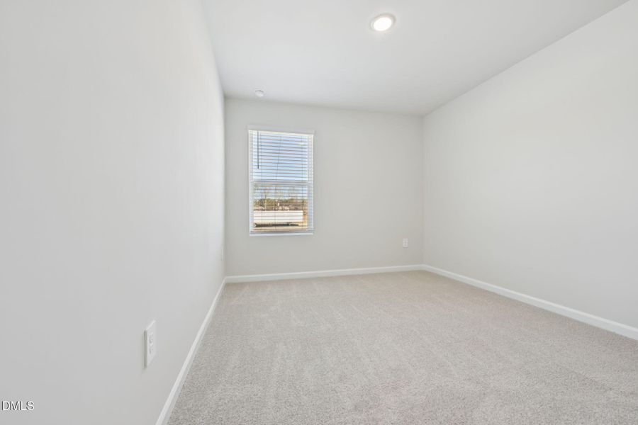 19 - Secondary Bed 19 - Secondary Bed