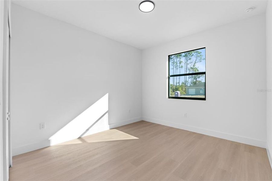 Spacious, unfurnished interior of a new home in , North Port (Image 14).