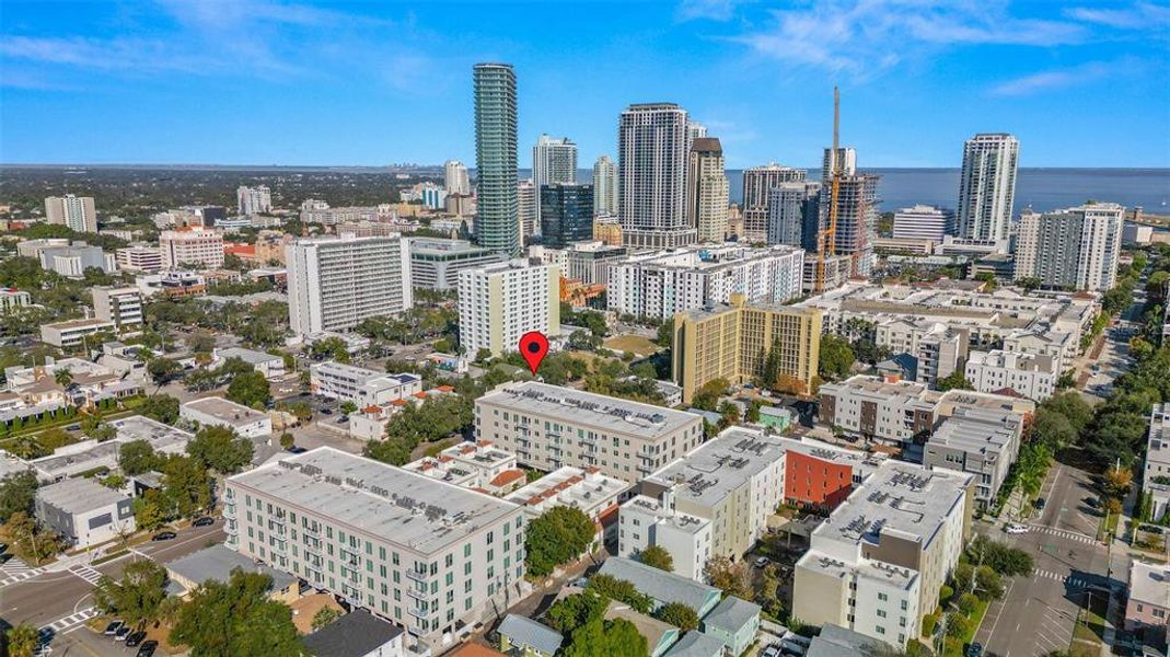 Condo located in St. Petersburg, FL showcasing its design and architecture (Image 23). Condo located in St. Petersburg, FL showcasing its design and architecture (Image 23).