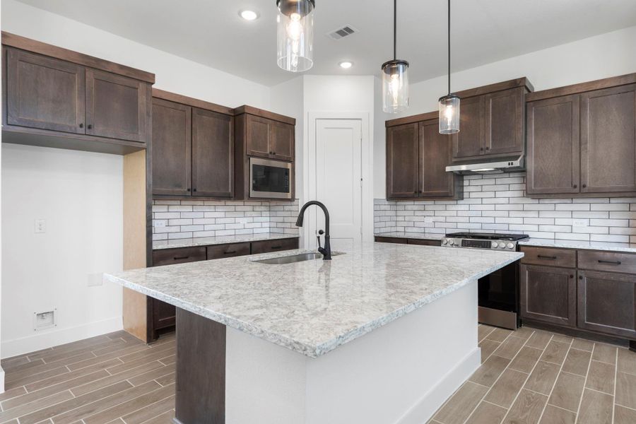 Furnished interior view inside a new home in Riceland, Mont Belvieu (Image 9).