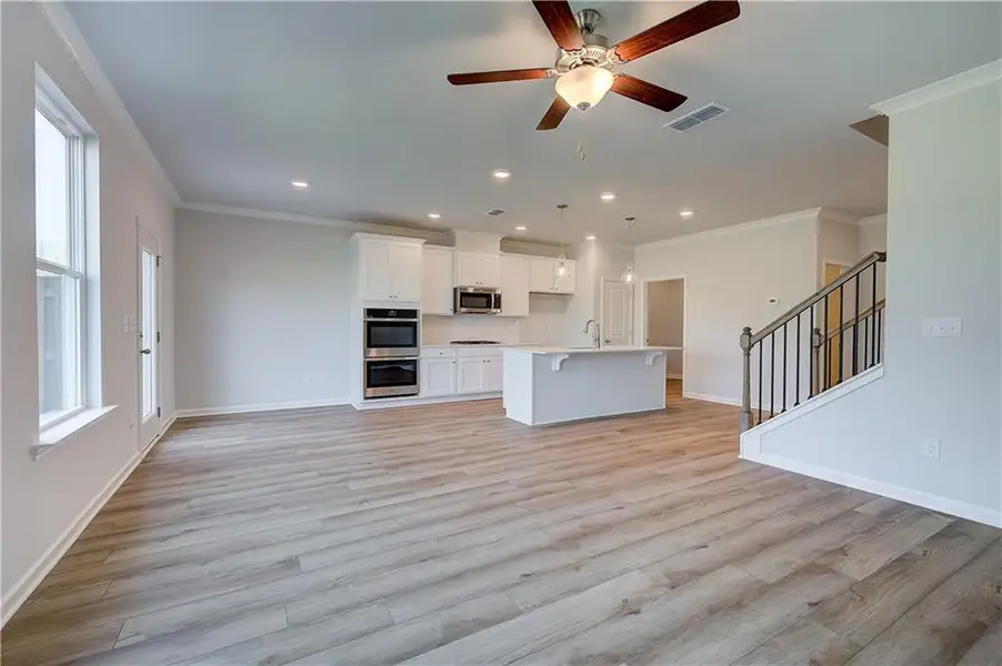 Spacious, unfurnished interior of a new home in Langley Overlook, Loganville (Image 14).