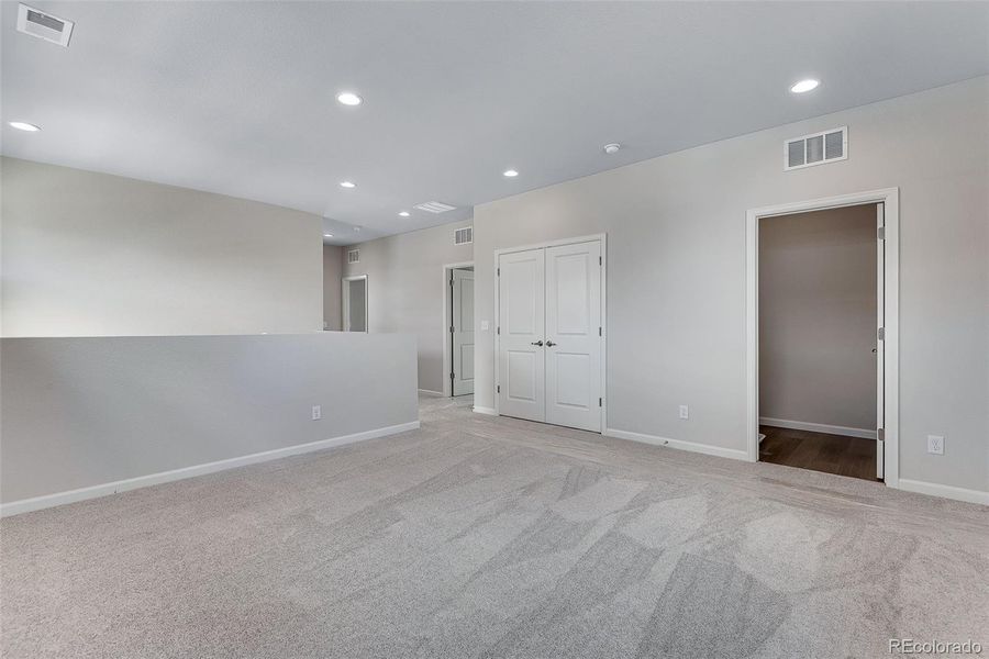 Spacious, unfurnished interior of a new home in Crescendo Collection at Reunion, Commerce City (Image 39). Spacious, unfurnished interior of a new home in Crescendo Collection at Reunion, Commerce City (Image 39).