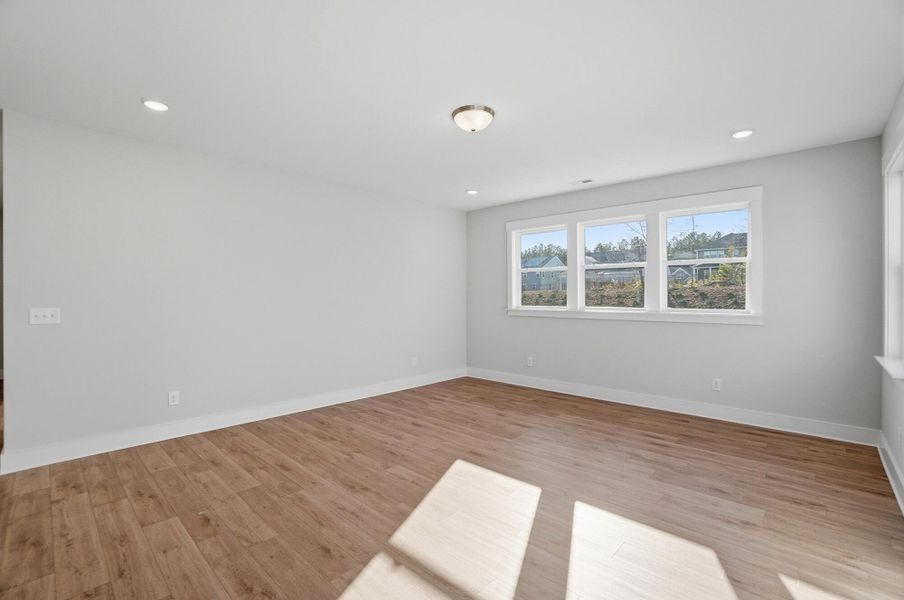 Spacious, unfurnished interior of a new home in Rone Creek, Waxhaw (Image 65).